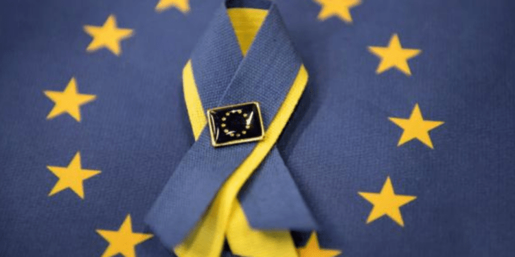 ES ir toliau stiprina finansinę paramą Ukrainai: kas slypi už 1,4 milijardo eurų iš įšaldyto Rusijos turto