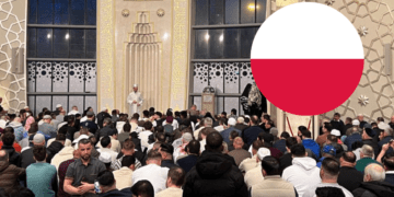Krokuvos islamo centras: kaip 200 protestuotojų privertė uždaryti maldos namus miesto centre