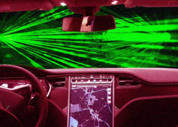 Tesla nori valyti stiklą lazeriu. Rimtai.