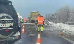 Tragedija magistralėje Vilnius–Panevėžys: vilkikas rėžėsi į kelininkų transportą – ar saugu dirbti Lietuvos keliuose?