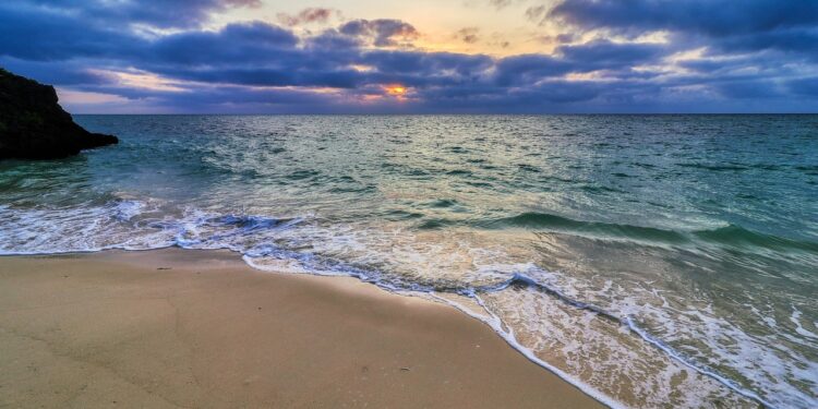 Iliustracija: sea, sky, natural, landscape, cloud, beach, sunset, evening, coast, rock, beautiful, peace, nature, blue sea, blue sky