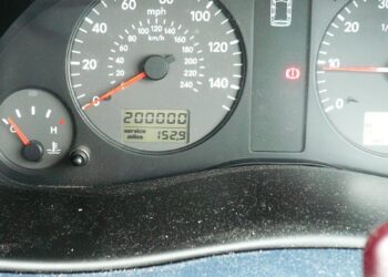 Buvę taksi automobiliai Lietuvoje prikeliami antram gyvenimui: kaip juos atpažinti?