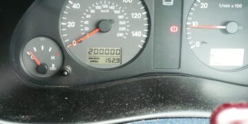 Buvę taksi automobiliai Lietuvoje prikeliami antram gyvenimui: kaip juos atpažinti?