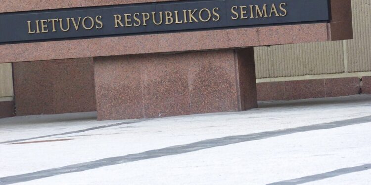 Gentvilas apie migraciją iš Filipinų: skirstymas pagal religiją, odos spalvą nėra tinkamas
