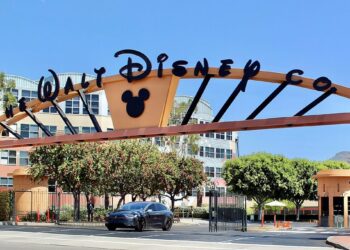 „Disney“ skiria Karandeepą Anandą pirmuoju technologijų vadovu ir stiprina DI kryptį