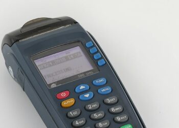 Kaip užginčyti mokėjimą banko kortele: veiksmai, terminai ir reikalingi įrodymai