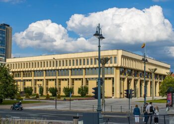 Kaip pasirinkti kaupimą pensijai: pakopos, rizika ir svarbiausi sprendimai