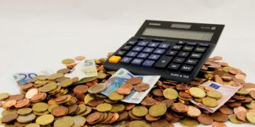 Kaip pasirinkti kaupimą pensijai: kokius mokesčius taiko pensijų fondai
