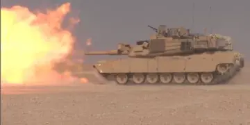 General Dynamics Lenkijai perduoda 250 67 tonų sveriančių „Abrams“