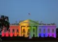 Trumpas Baltuosiuose rūmuose DI priežiūrą palieka technologijų milžinams
