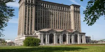 Bill Ford Detroite kirto perteklinėms technologijoms automobiliuose