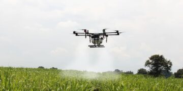 CWS Hošimino sąvartyne į dangų kelia purškimo dronus