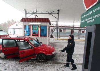Pasienio ruože – gerokai apgirtęs vilnietis prie „VW Jetta“ vairo (foto)