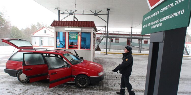 Pasienio ruože – gerokai apgirtęs vilnietis prie „VW Jetta“ vairo (foto)