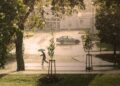 Iliustracija: man, umbrella, rain, hail, storm, run, thunderstorm, precipitate, water, climate, road, street, nature, urban, city